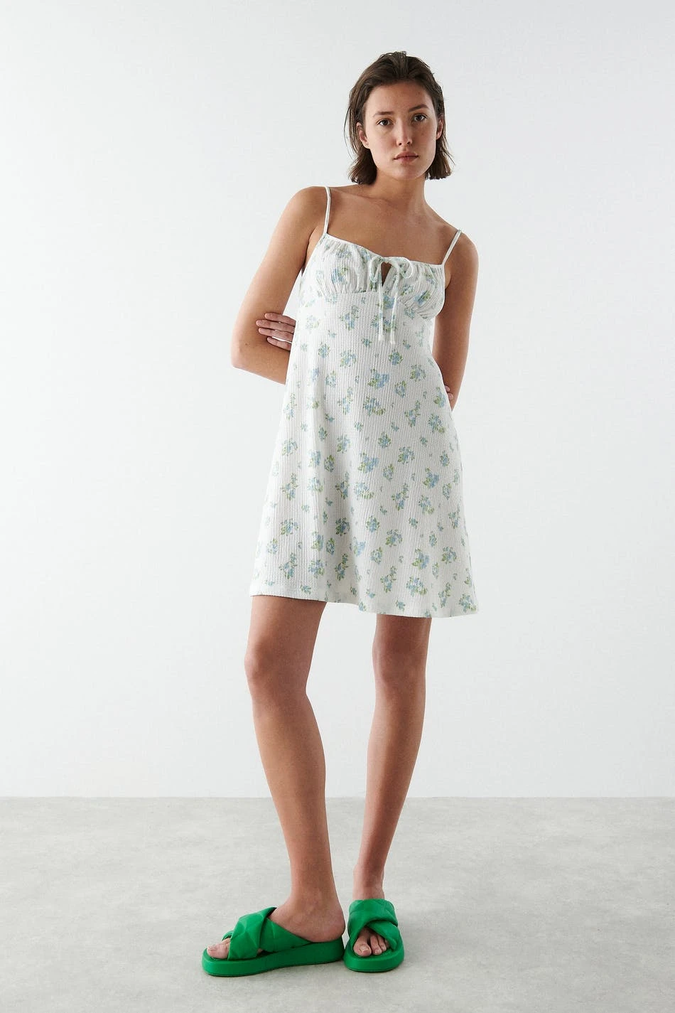 Gina Tricot Lili Strap Dress Blue Flower 1 Gina Tricot Lili Strap Dress Blue Flower