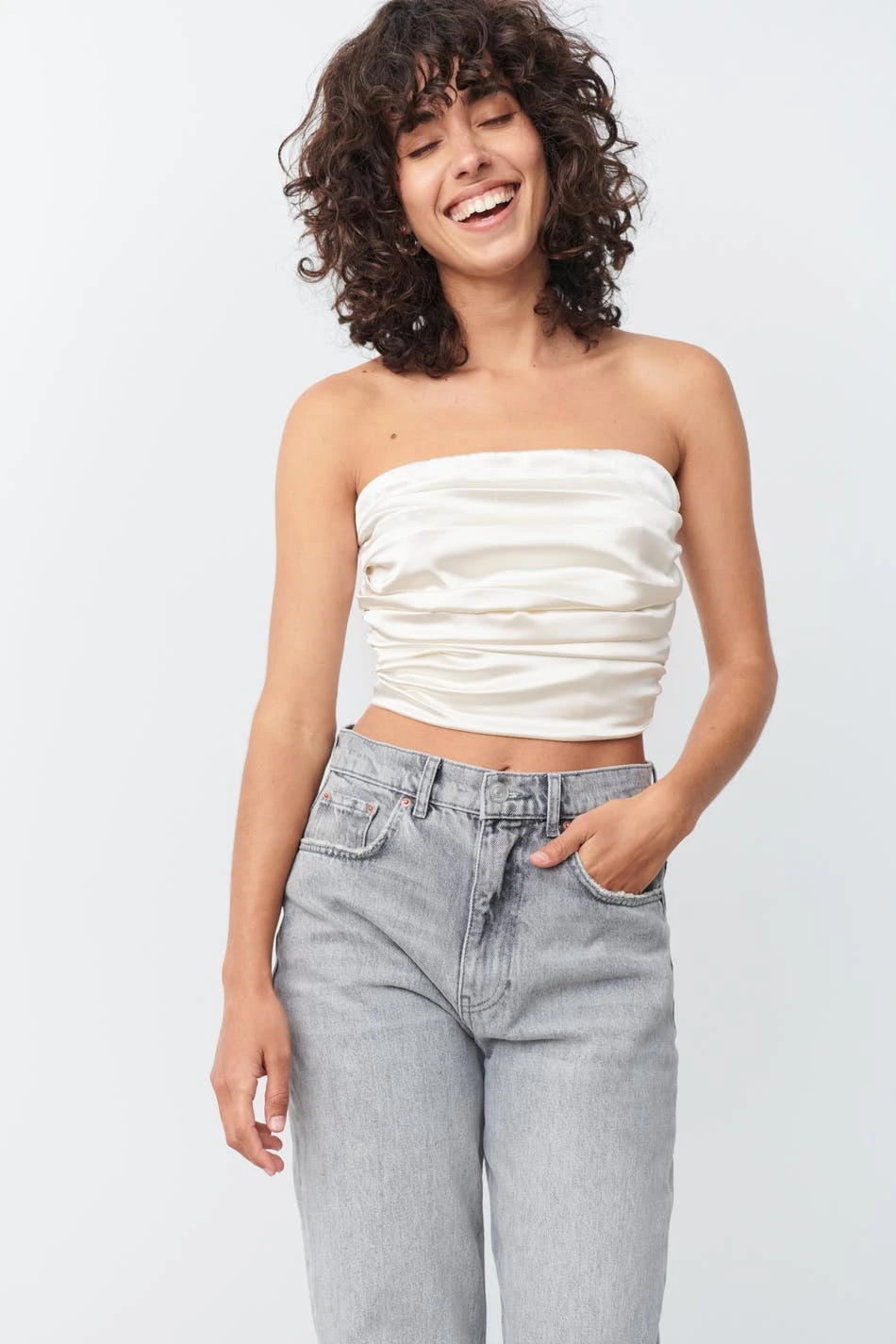 Gina Tricot Pleated Tube Top Egret 2 Gina Tricot Pleated Tube Top Egret - Image 2