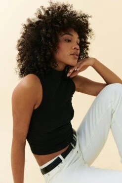 Gina Tricot Cropped Polo Tank Black