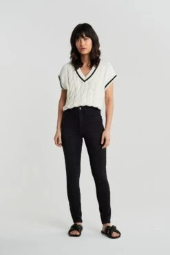 Gina Tricot Molly Petite High W Jeans Offblack