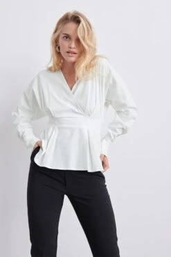 Gina Tricot Evy Wrap Blouse Offwhite