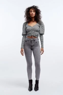 Gina Tricot Molly PETITE High W Jeans Grey Snow